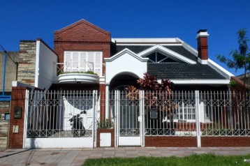 V014 -Chalet  V. Bosch - A. de la Vega 730- 