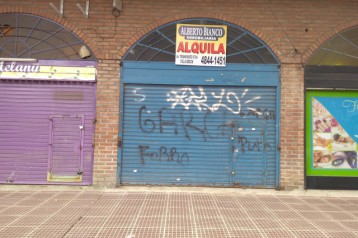 LOCAL - 25 mts2 en Billinghurst - V050